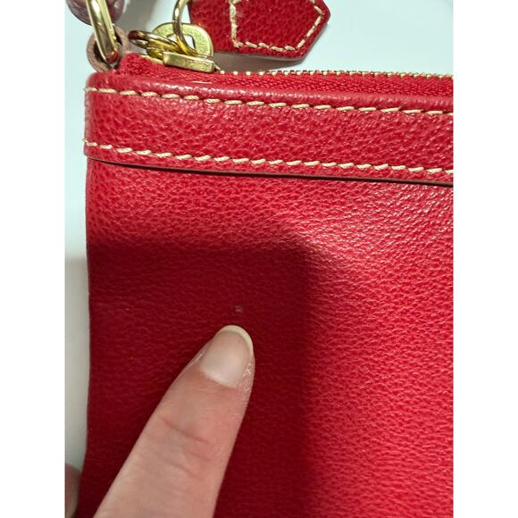 New NWT Dooney & Bourke Red Large Thin Wallet Wristlet 8x4 - Picture 9 of 9